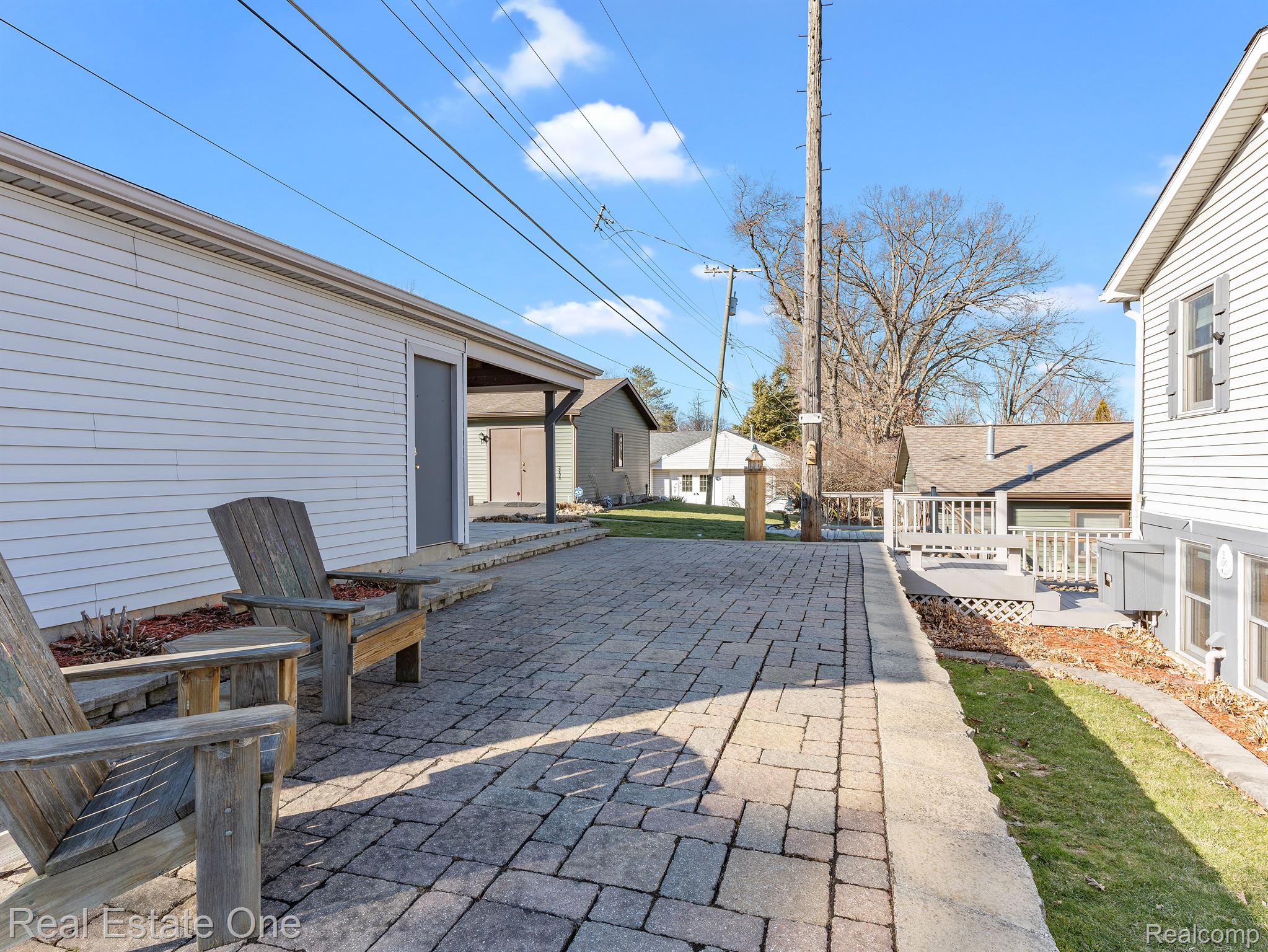 5888 Bullard Road Fenton, MI 48430 - Photo 33 of 41 Custom Brick Paver Patio