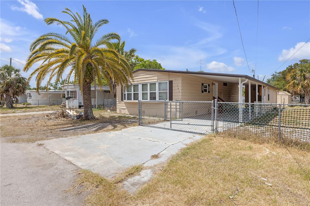 11309 Leisure Lane Port Richey, FL 34668 - Photo 2 of 34