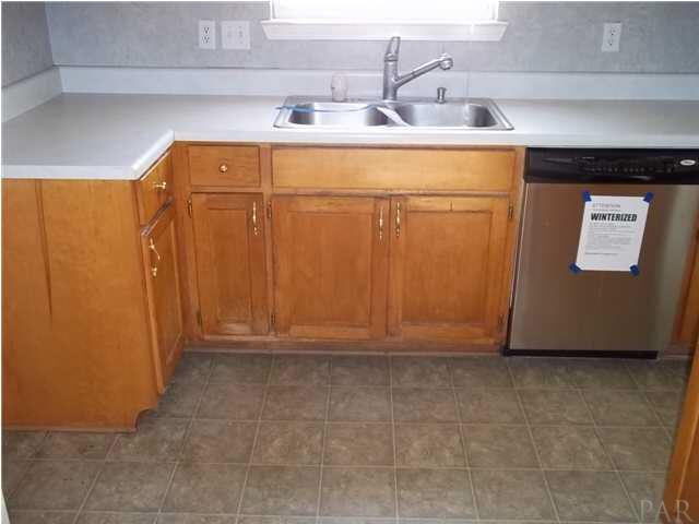 900 Ridge View Drive Pensacola, FL 32514 - Photo 8 of 13 Gallery Image 8