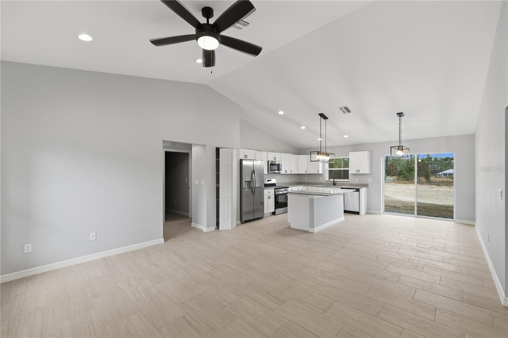 20 Locust Loop Circle Ocala, FL 34472 - Photo 6 of 19