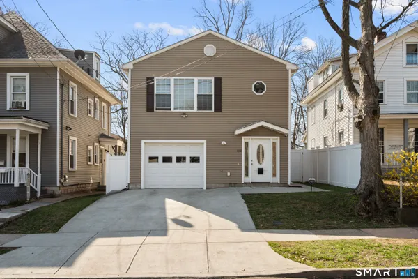 $479,900 | 130 Brown Street, West Haven, CT 06516