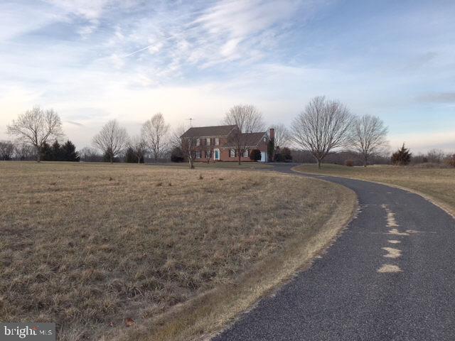 865 Red Rock Road Gettysburg, PA 17325 - Photo 2 of 28