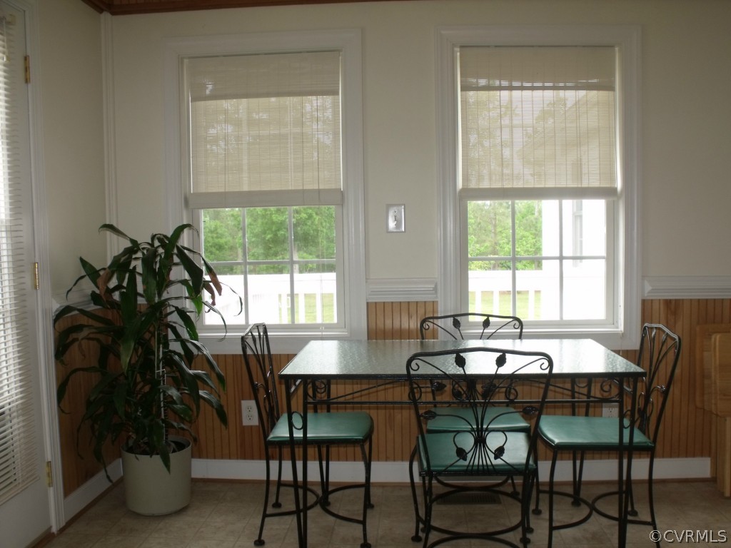 9811 Taylor Road Chesterfield, VA 23838 - Photo 18 of 24 a view of a dining room with furniture and window