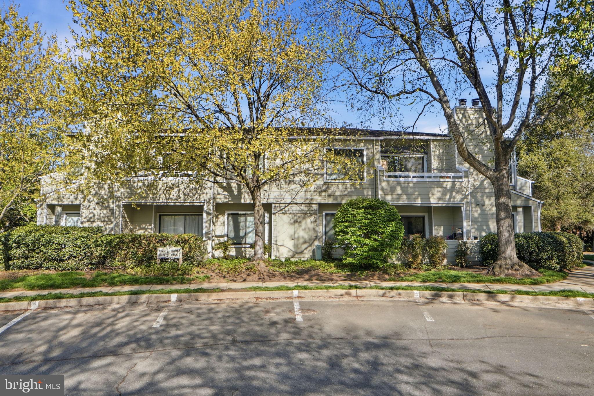 1968 Villaridge Drive Reston, VA 20191 - Photo 22 of 39 Ample parking throughout