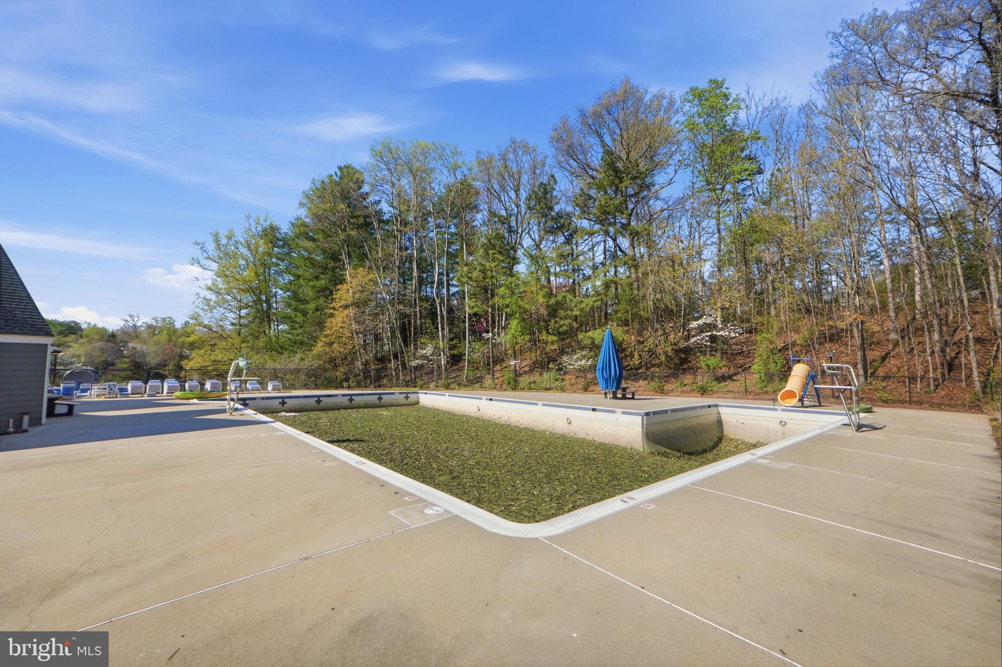 1968 Villaridge Drive Reston, VA 20191 - Photo 32 of 39 Community Pool