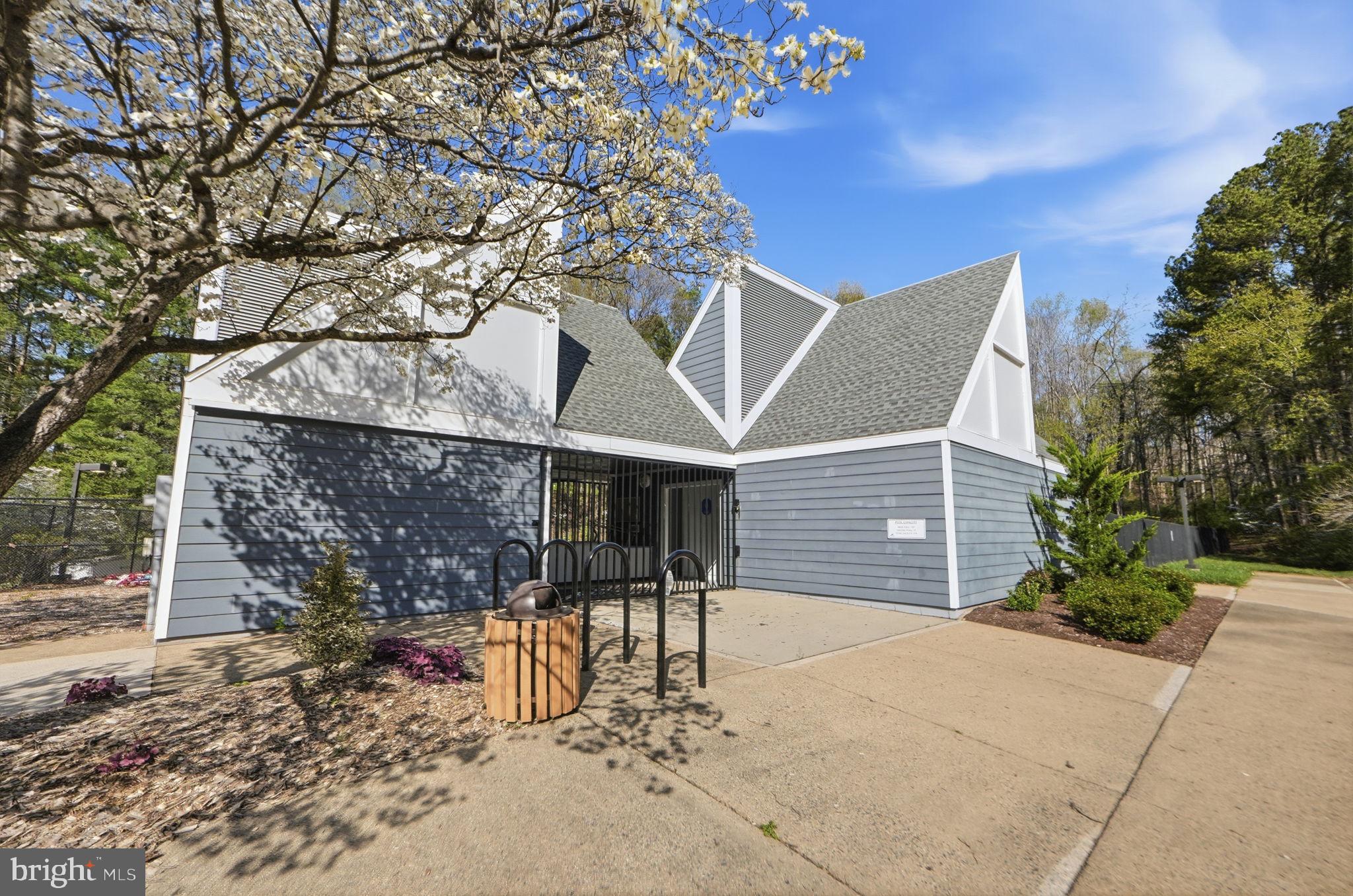 1968 Villaridge Drive Reston, VA 20191 - Photo 33 of 39 Community Pool