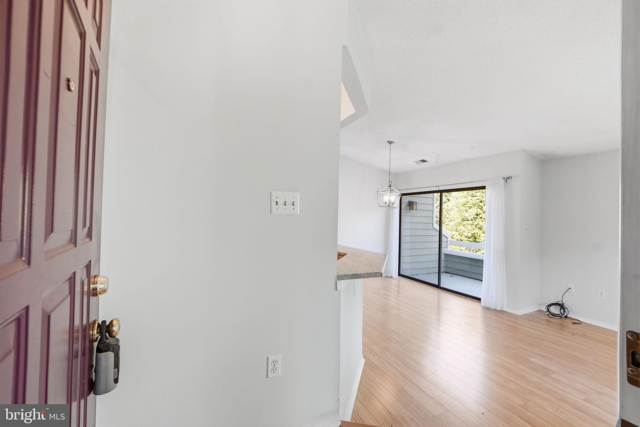 1968 Villaridge Drive Reston, VA 20191 - Photo 37 of 39 Entry