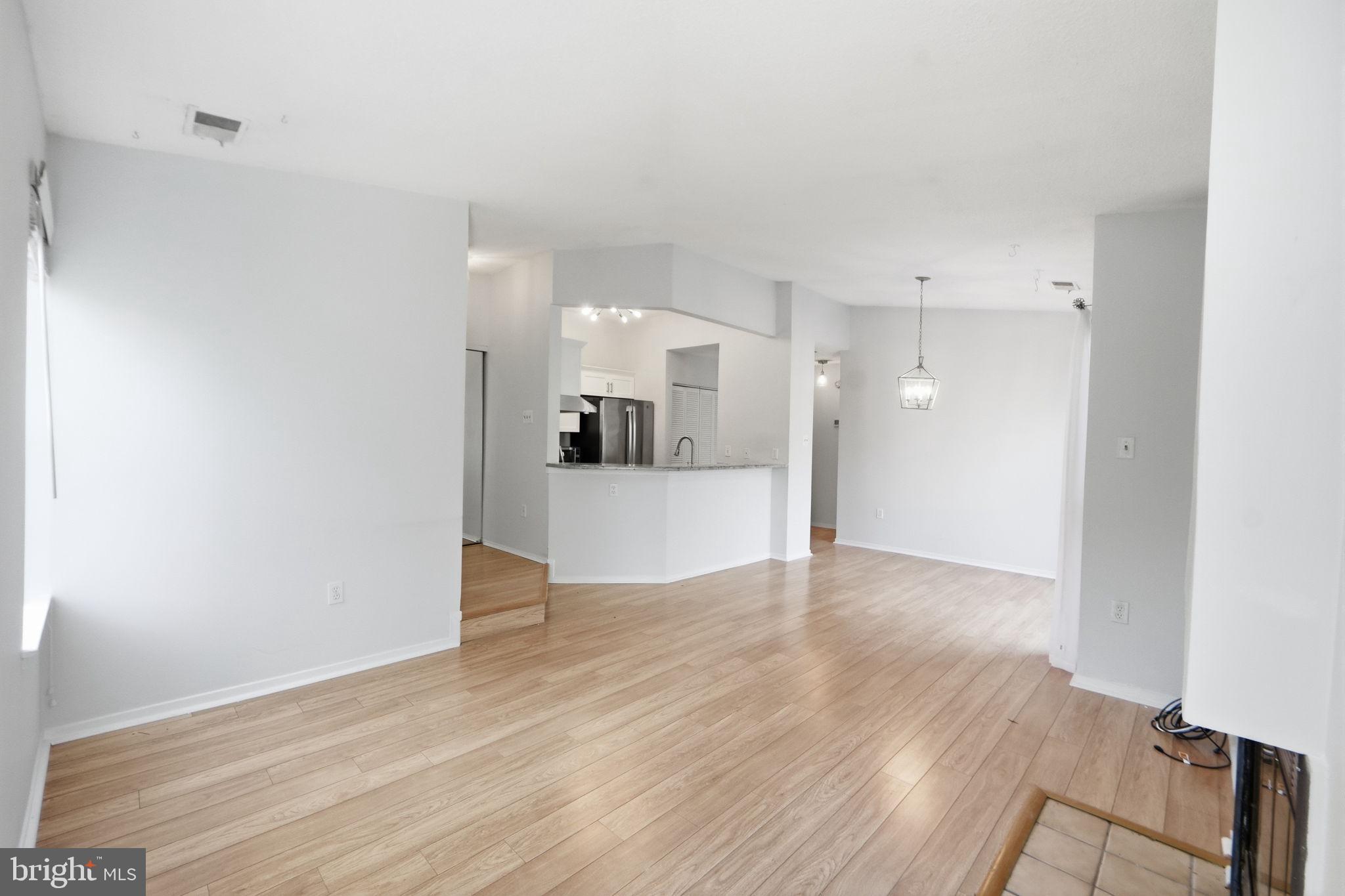 1968 Villaridge Drive Reston, VA 20191 - Photo 9 of 39 Spacious and bright top floor unit