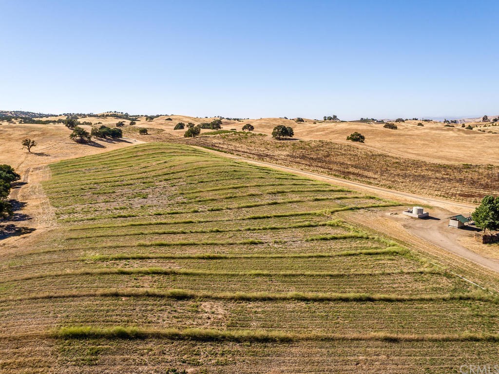 7997 Barnes Road Paso Robles, CA 93446 - Photo 50 of 61 Gallery Image 50