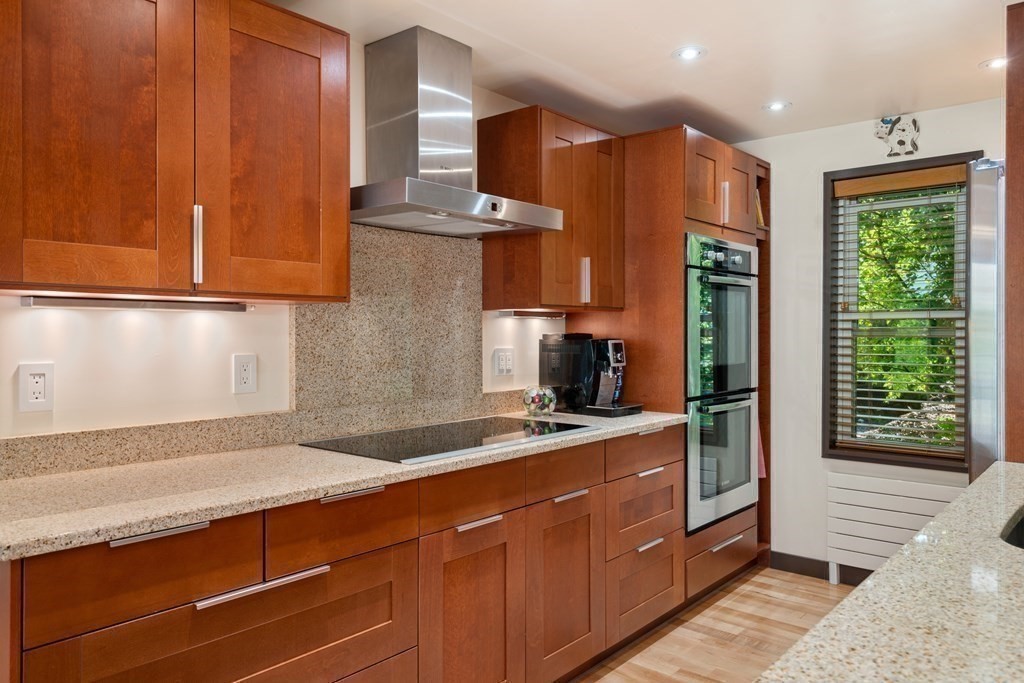 46 Heatherland Road Newton, MA 02461 - Photo 3 of 35