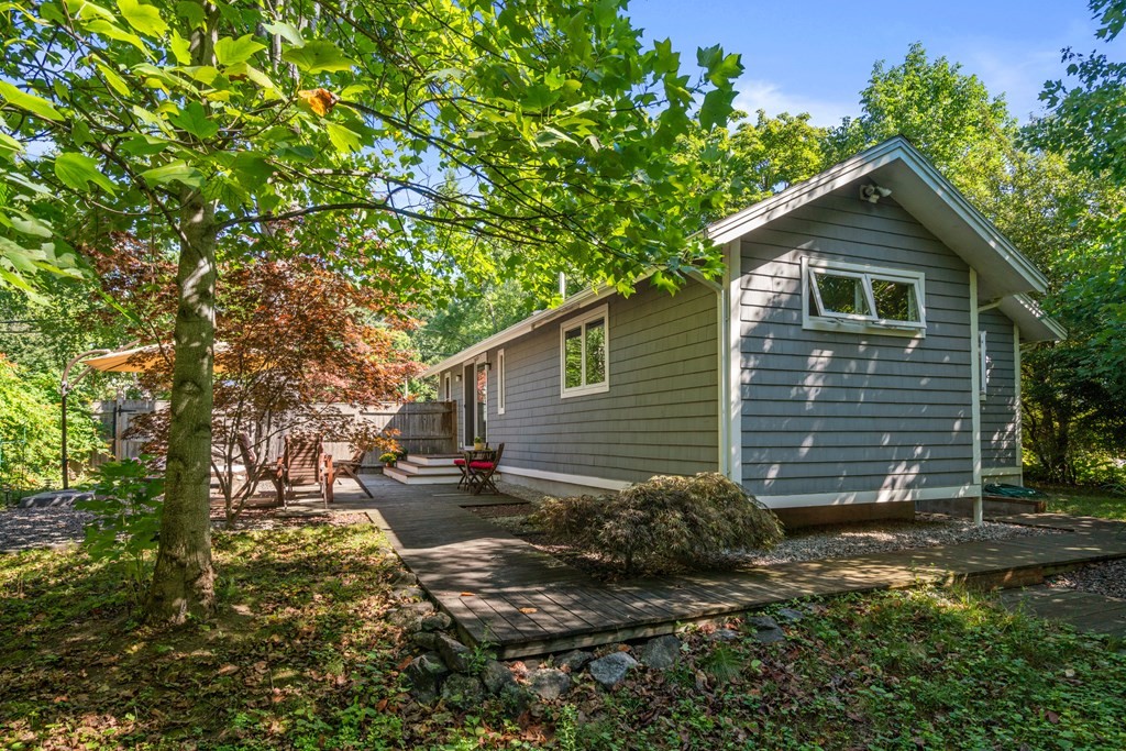 46 Heatherland Road Newton, MA 02461 - Photo 33 of 35