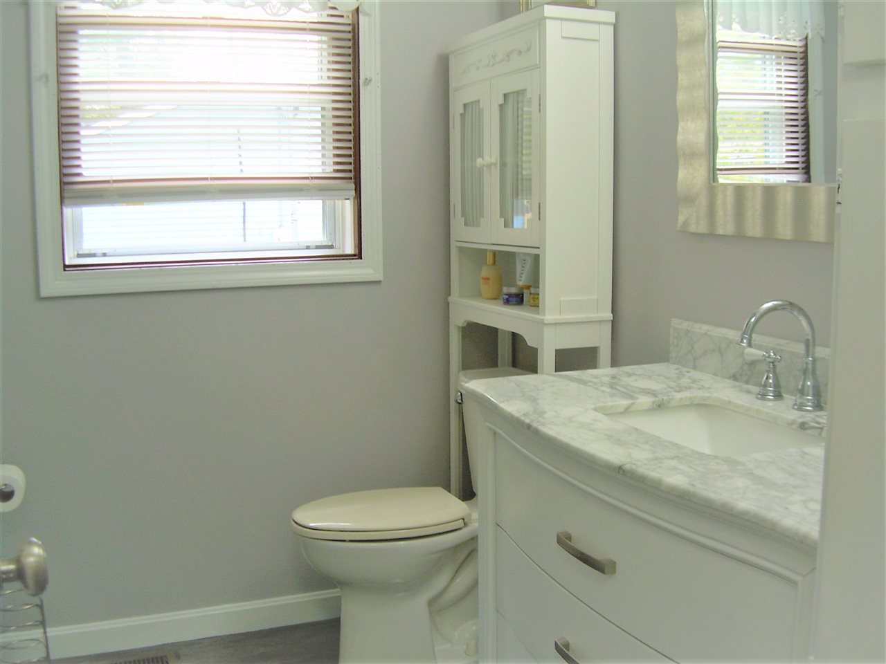 2 Reading Road Nashua, NH 03062 - Photo 17 of 32