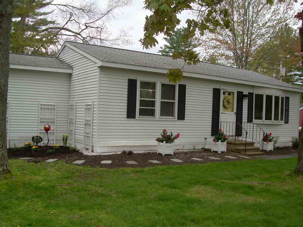 2 Reading Road Nashua, NH 03062 - Photo 25 of 32