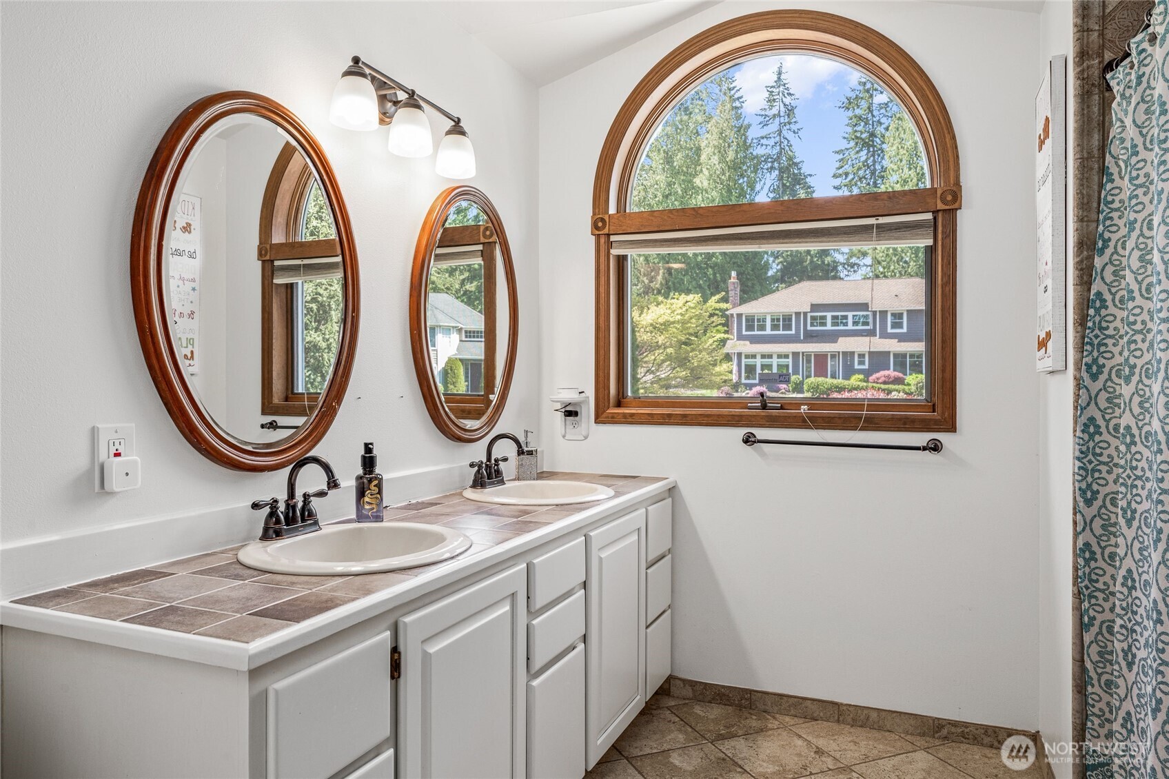 21019 47th Drive Southeast Bothell, WA 98021 - Photo 22 of 32