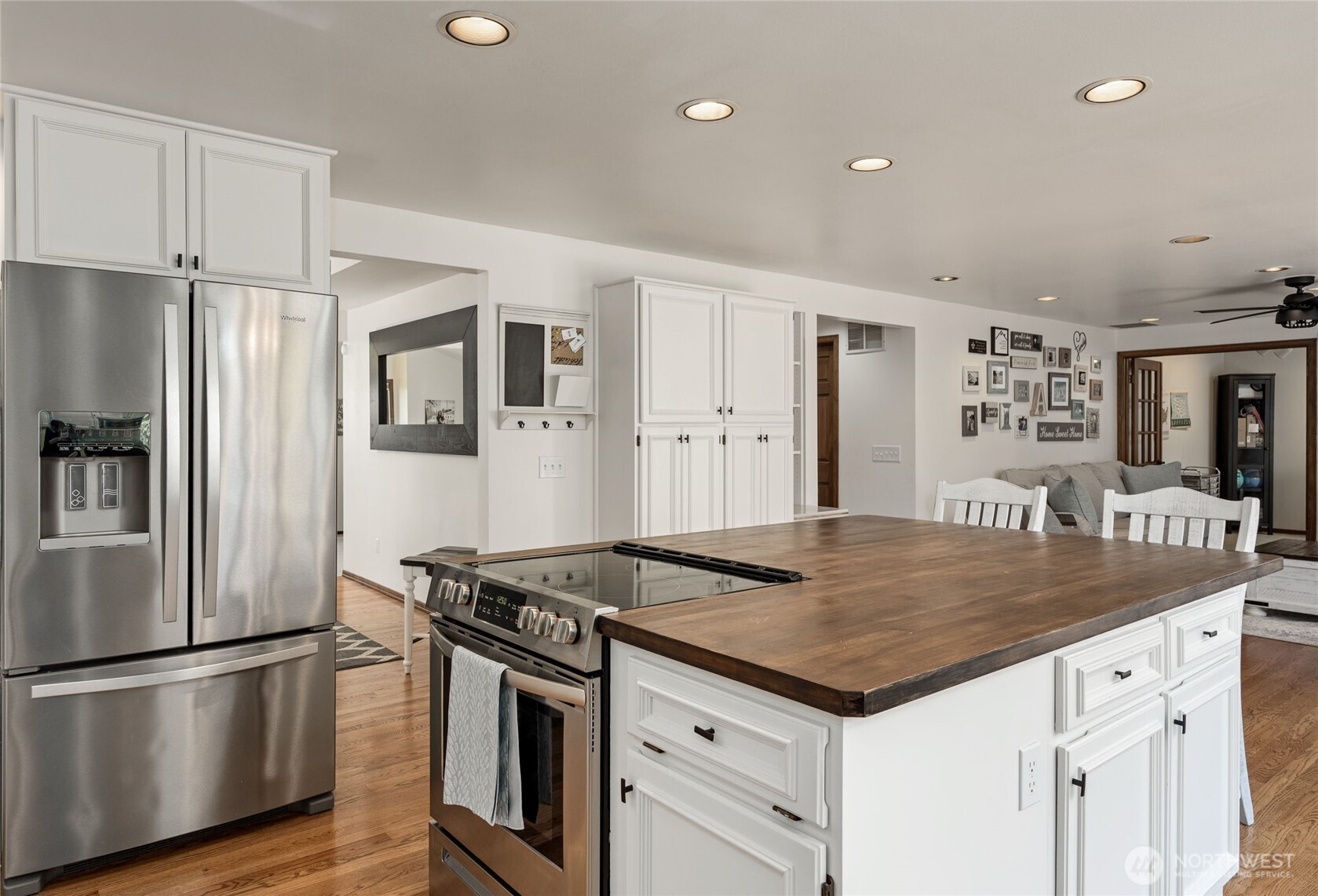 21019 47th Drive Southeast Bothell, WA 98021 - Photo 9 of 32