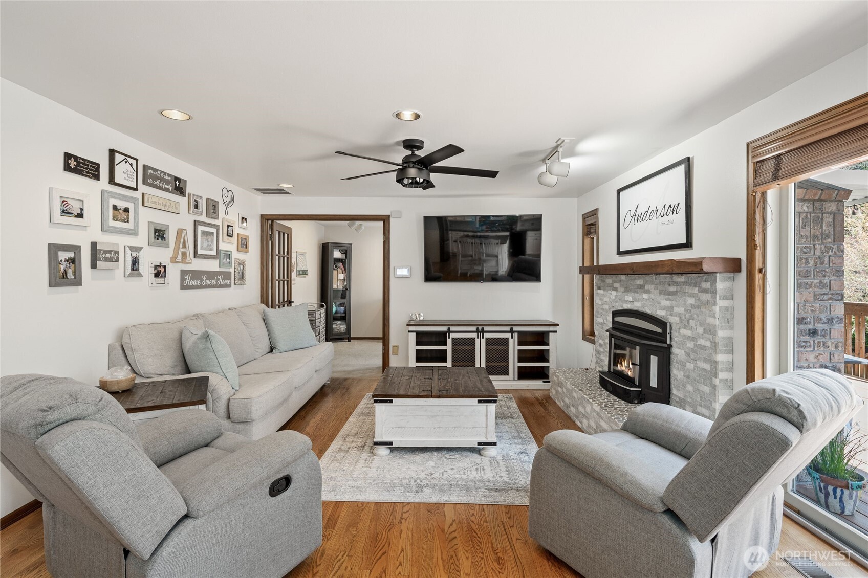 21019 47th Drive Southeast Bothell, WA 98021 - Photo 10 of 32