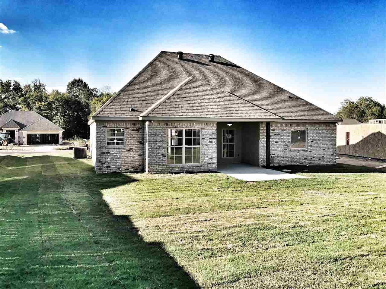 2014 East Ridge Circle Madison, MS 39110 - Photo 2 of 2 Photo 2