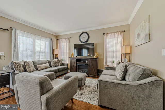 $374,900 | 517 Winston Avenue, Wilmington, DE 19804