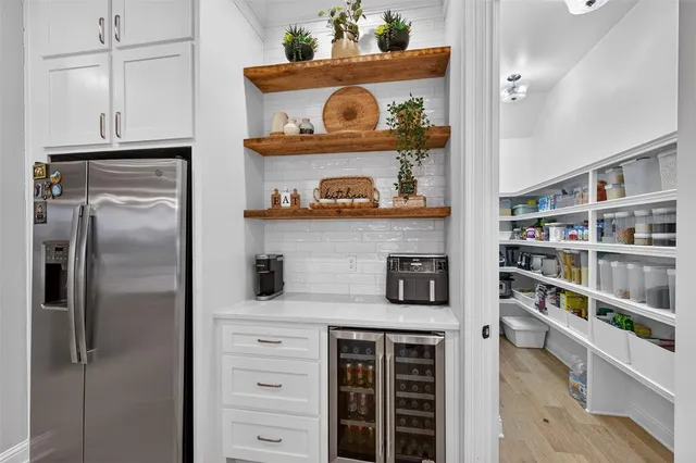 $595,000 | 168 North Canal Drive, Bossier City, LA 71111