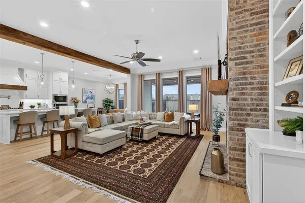 $585,000 | 168 North Canal Drive, Bossier City, LA 71111