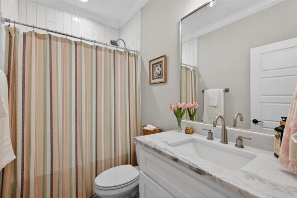 $585,000 | 168 North Canal Drive, Bossier City, LA 71111