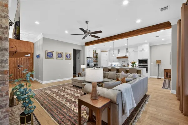 $585,000 | 168 North Canal Drive, Bossier City, LA 71111