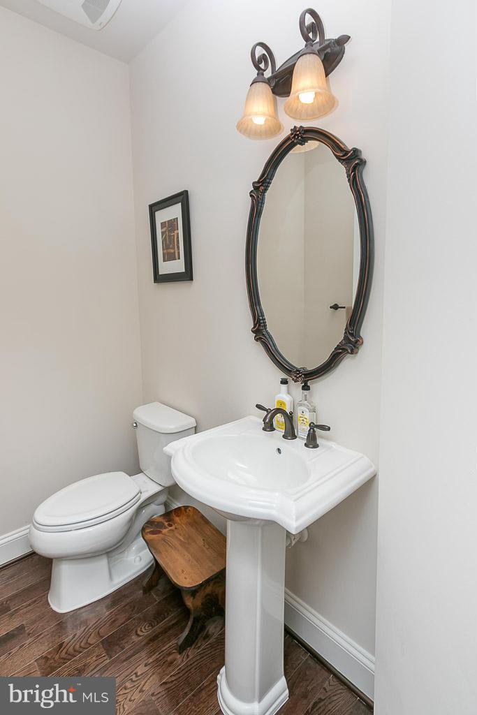 116 Sheppard Road Severna Park, MD 21146 - Photo 20 of 30 Bath #3 in Bedroom #4