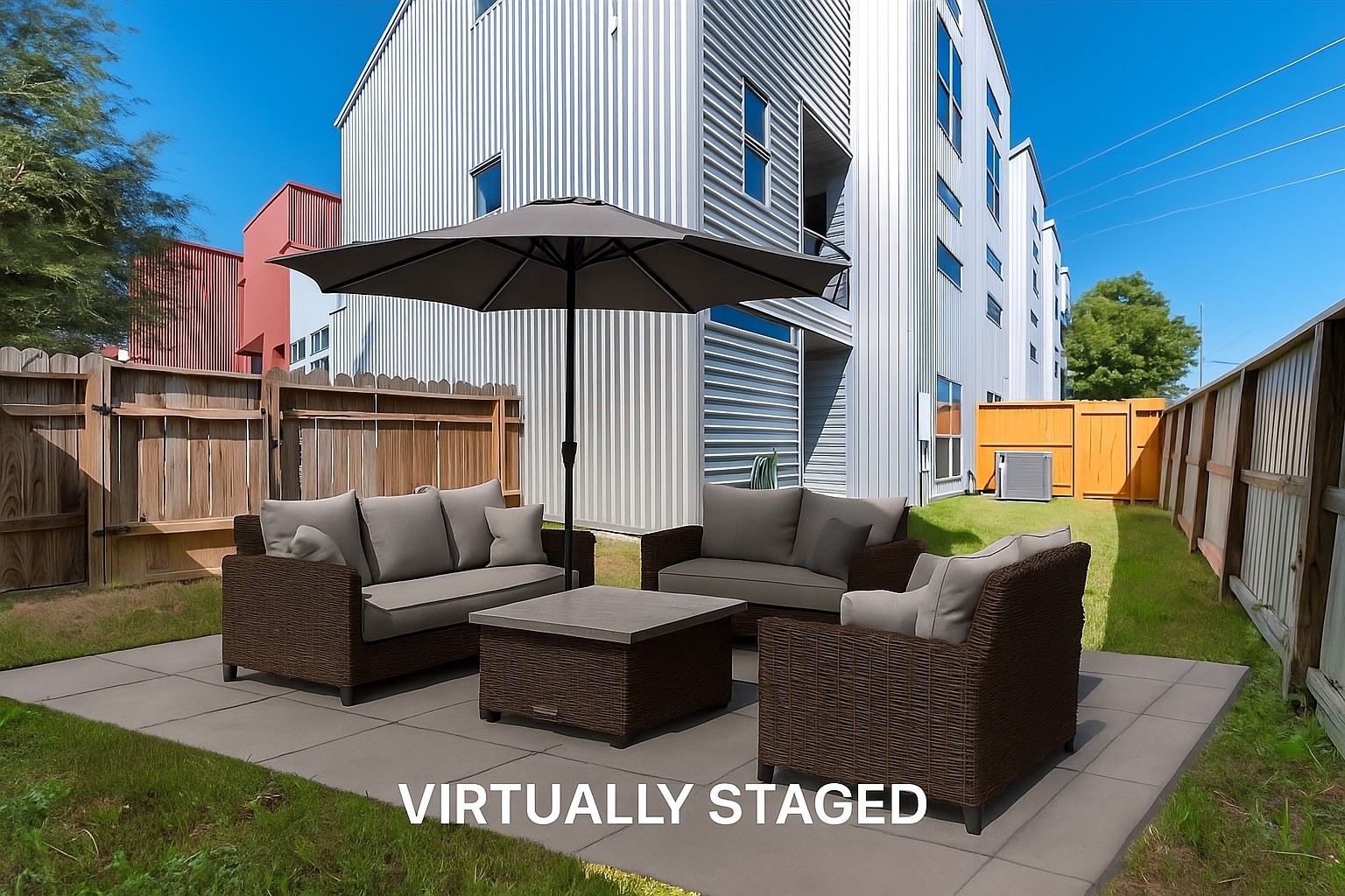 3050 Commerce Street Houston, TX 77003 - Photo 27 of 33 Backyard has potential for adding patio/furniture for outdoor seating