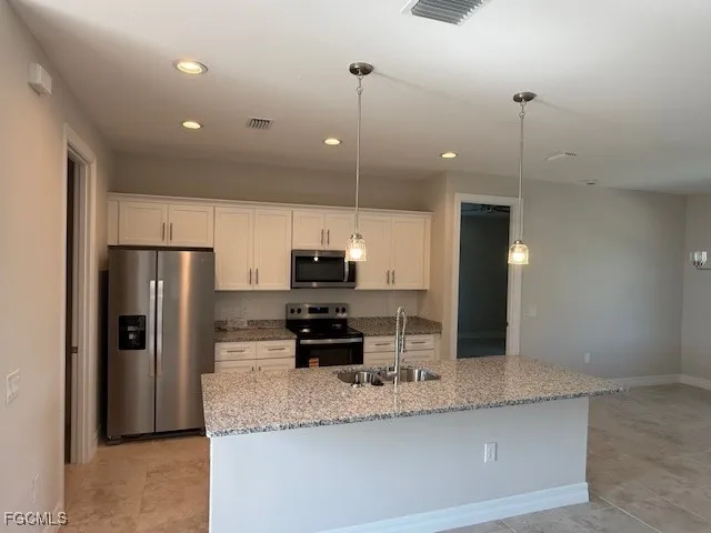 $499,900 | 2827 Northwest 14th Terrace, Cape Coral, FL 33993