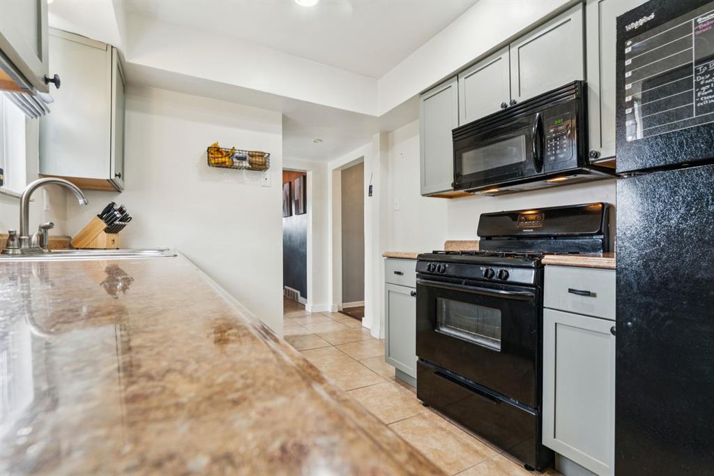 97 Berry Street Pittsburgh, PA 15205 - Photo 10 of 25