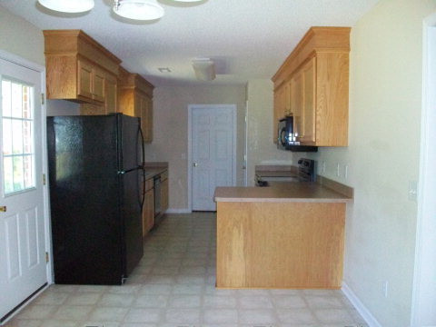 820 George Washington Wedgefield, SC 29168 - Photo 4 of 7