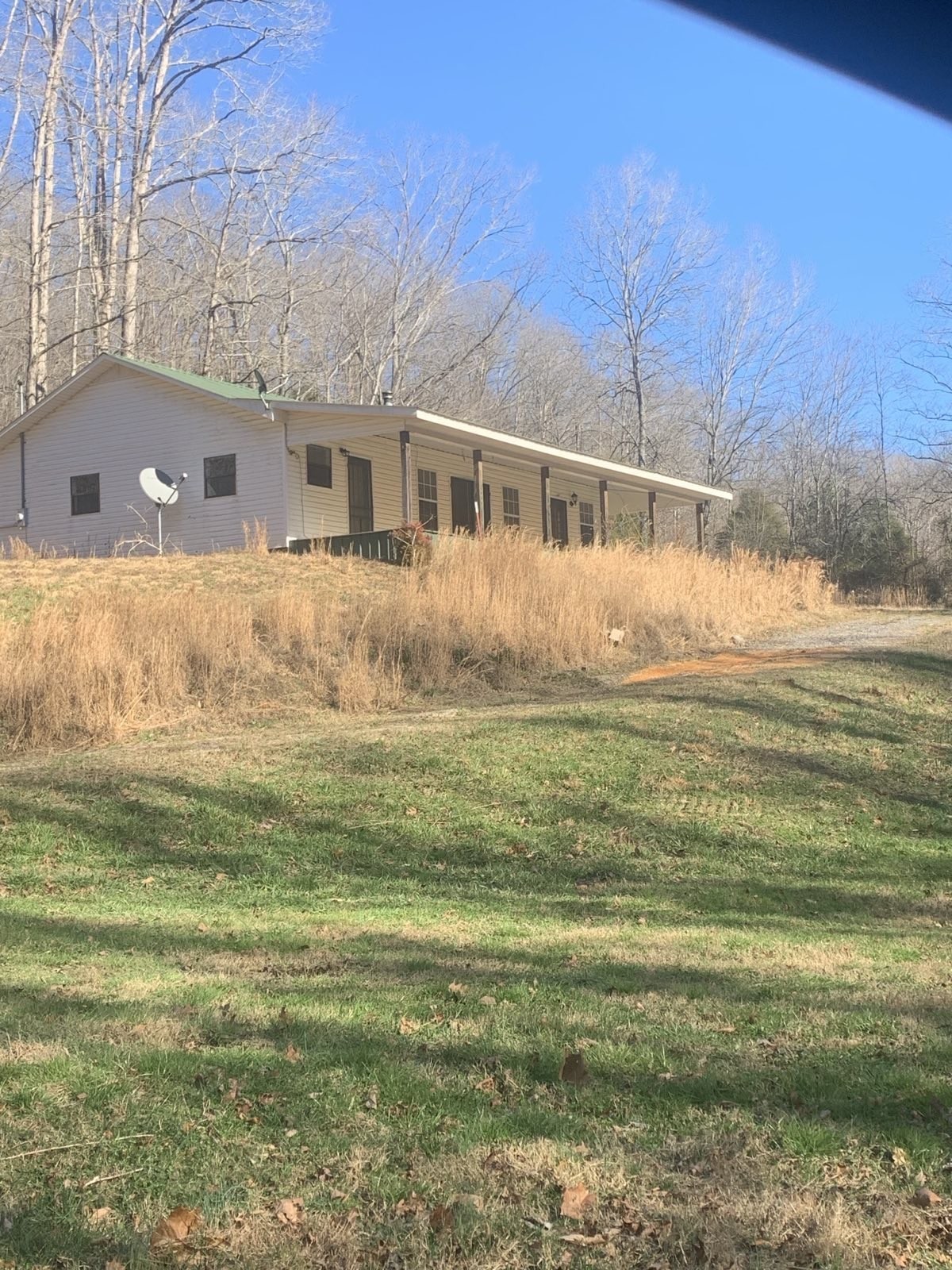 1252 Kelly Road Centerville, TN 37033 - Photo 3 of 34 a front view of a house with a yard