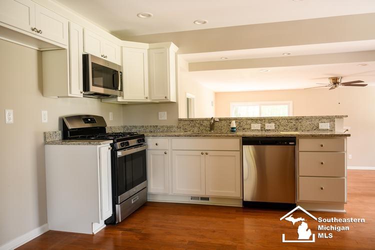 13155 Hannan Road Romulus, MI 48174 - Photo 4 of 15