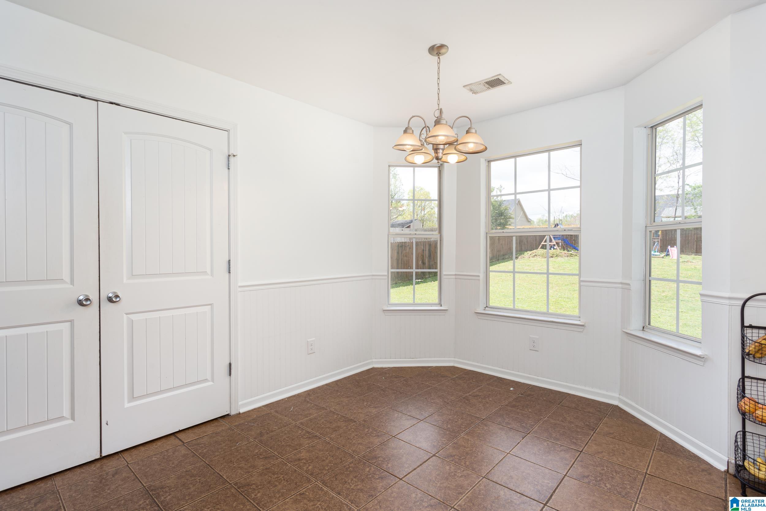 558 Whittaker Place Leeds, AL 35094 - Photo 9 of 34