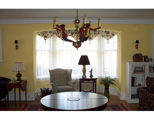91 Mulberry Street Springfield, MA 01105 - Photo 5 of 14 Gallery Image 5