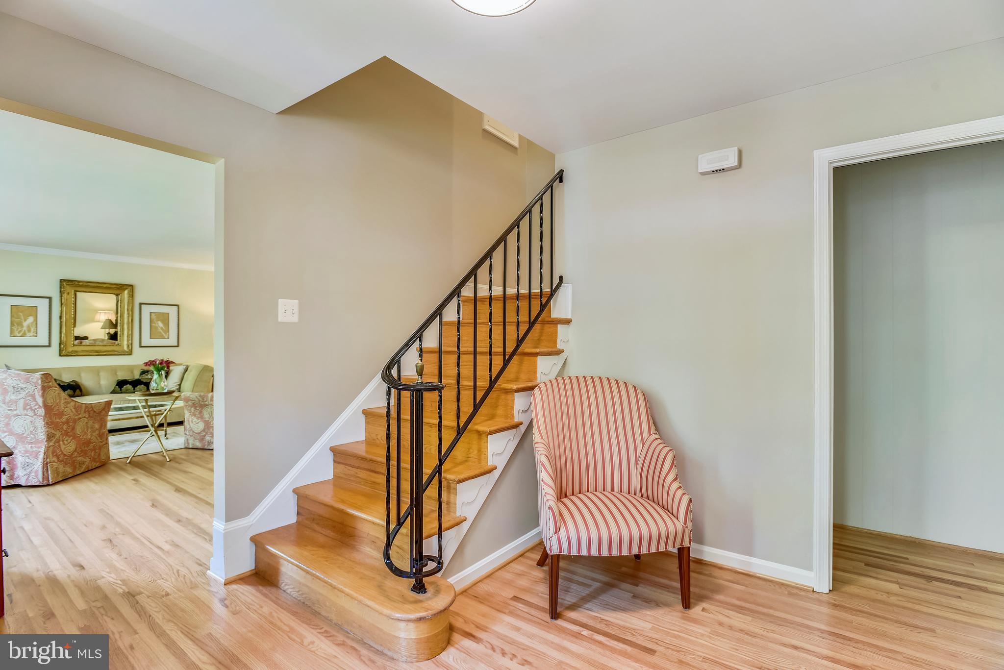 2404 Bugle Lane Reston, VA 20191 - Photo 16 of 67 Foyer Entry