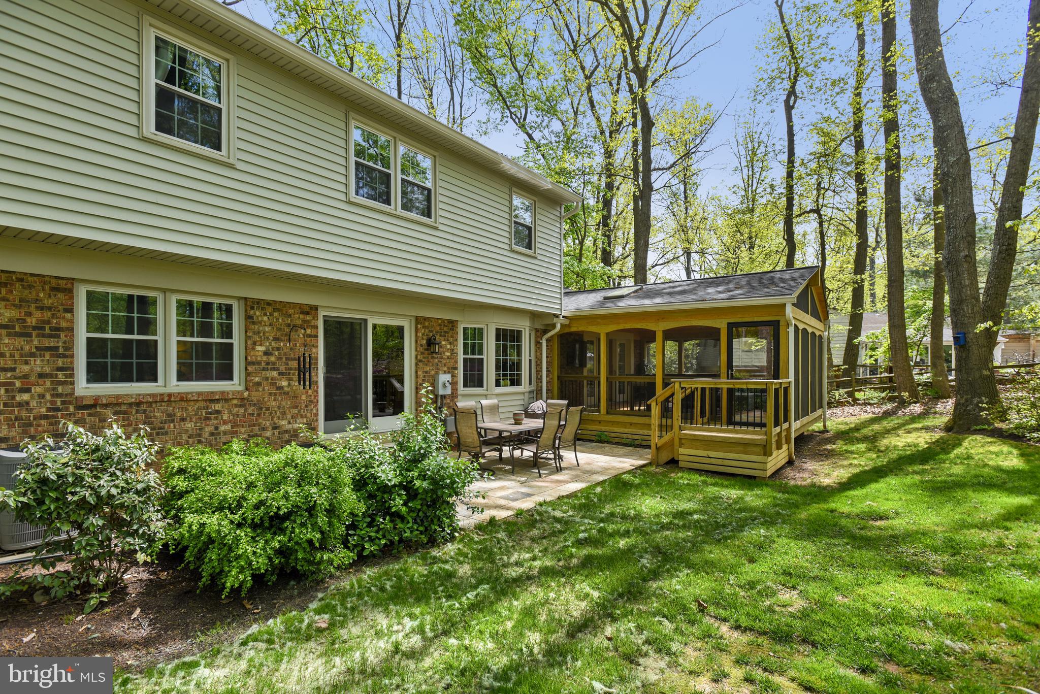 2404 Bugle Lane Reston, VA 20191 - Photo 17 of 67