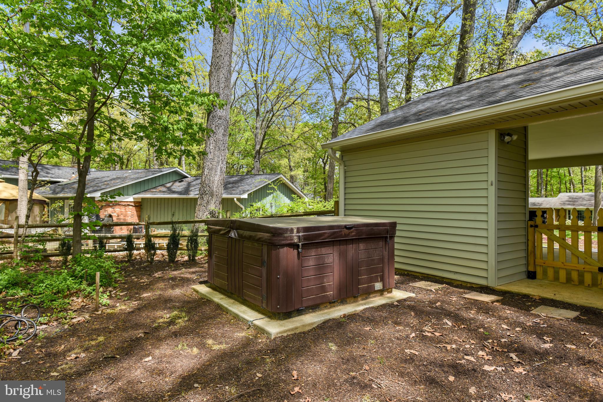 2404 Bugle Lane Reston, VA 20191 - Photo 18 of 67 'Master Spa' Hot Tub