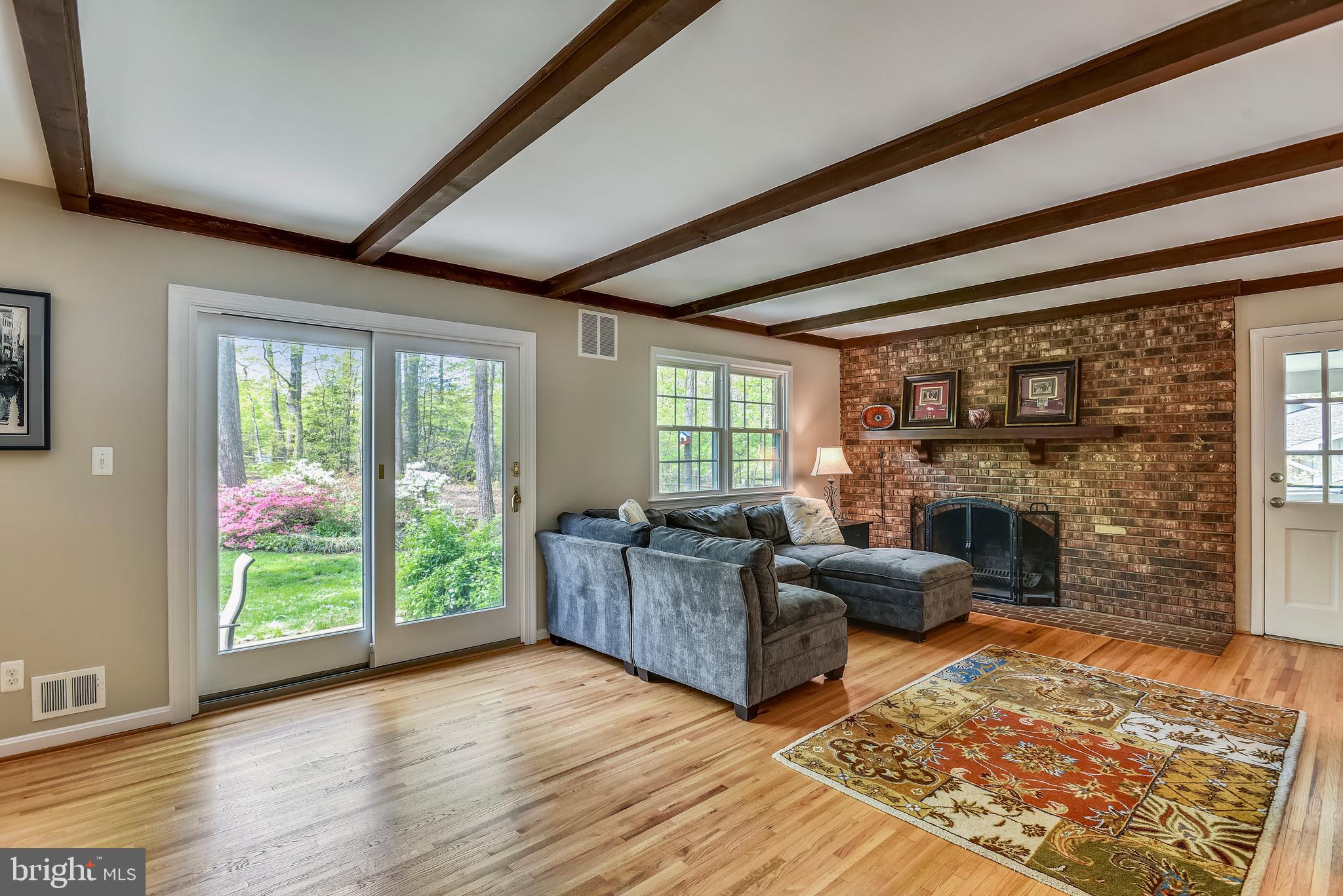 2404 Bugle Lane Reston, VA 20191 - Photo 25 of 67 Family Room