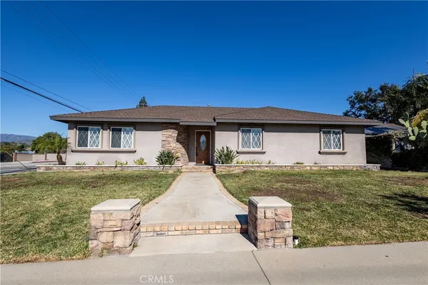 $960,000 | 905 East Juanita Avenue, Glendora, CA 91740