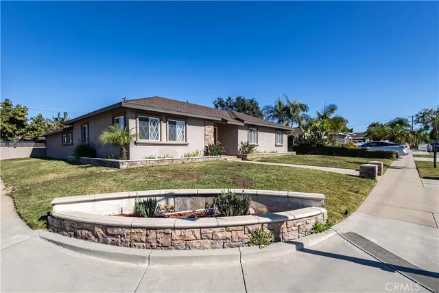 $899,000 | 905 East Juanita Avenue, Glendora, CA 91740