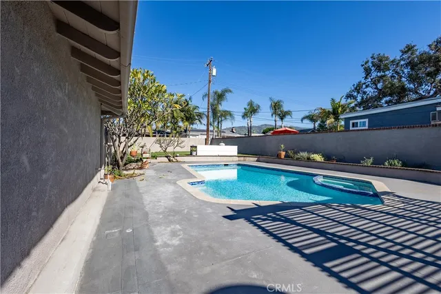 $899,000 | 905 East Juanita Avenue, Glendora, CA 91740