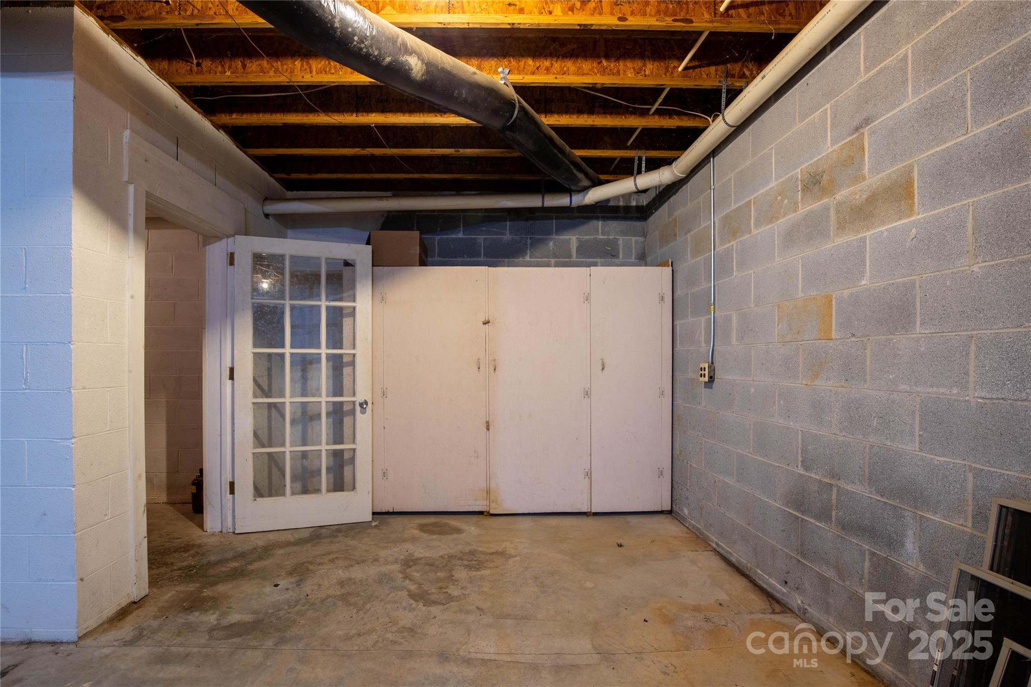 400 Three Dog Mountain Road Bakersville, NC 28705 - Photo 32 of 48