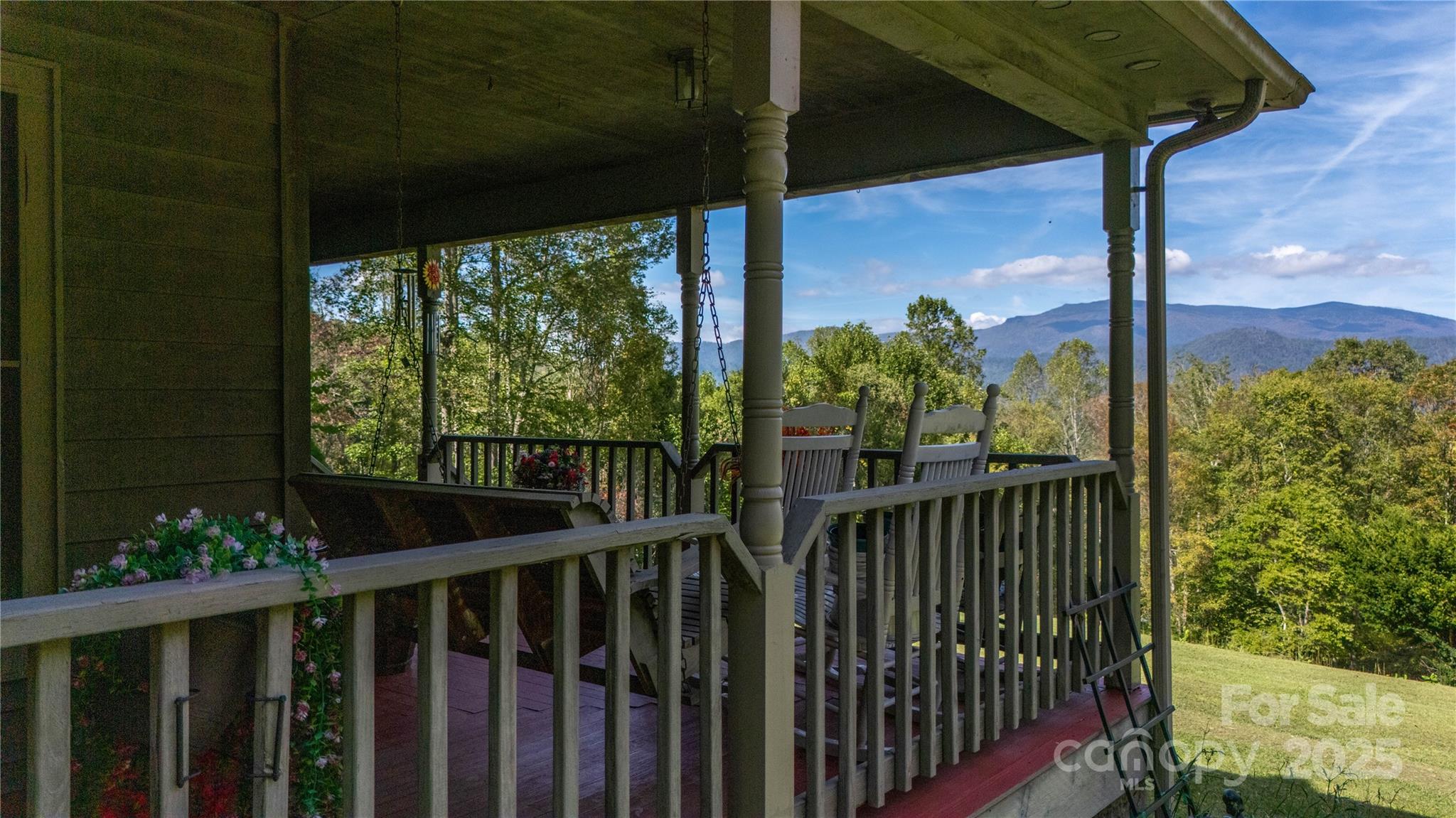 400 Three Dog Mountain Road Bakersville, NC 28705 - Photo 7 of 48