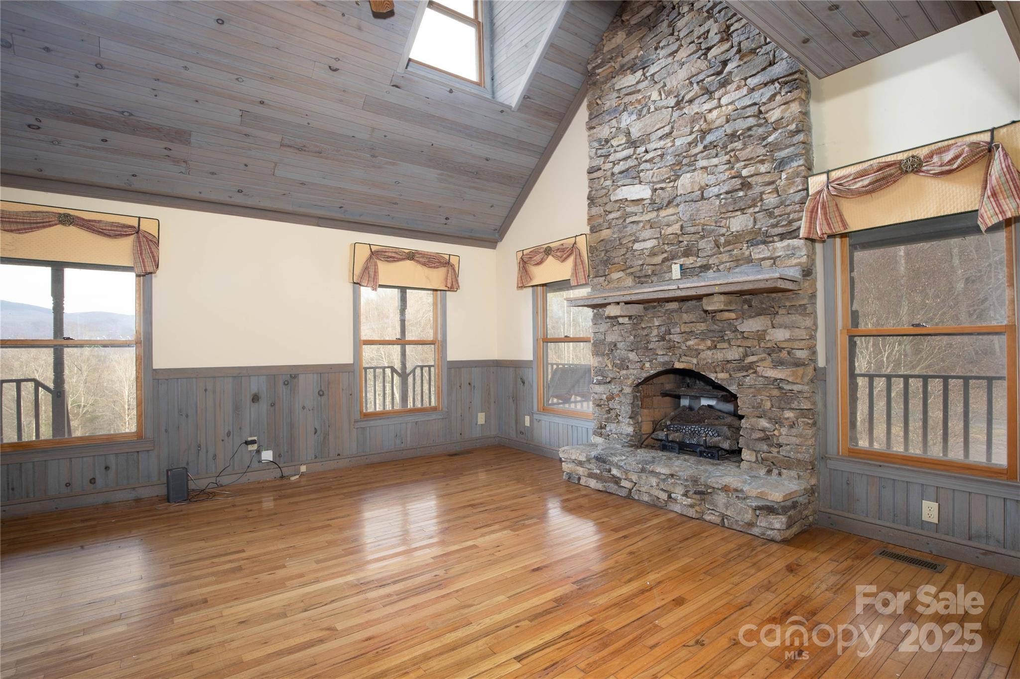 400 Three Dog Mountain Road Bakersville, NC 28705 - Photo 9 of 48