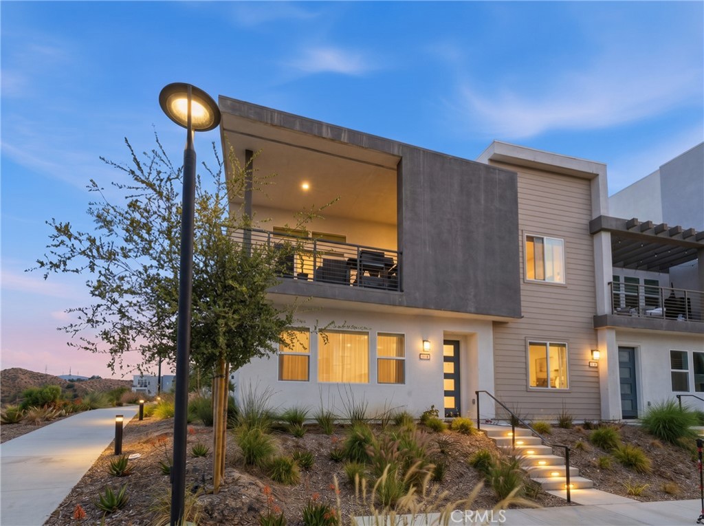 26729 Blue Hls Loop Valencia, CA 91381 - Photo 1 of 51