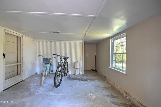 $199,900 | 101 Tween Hills Road, Bristol, TN 37620