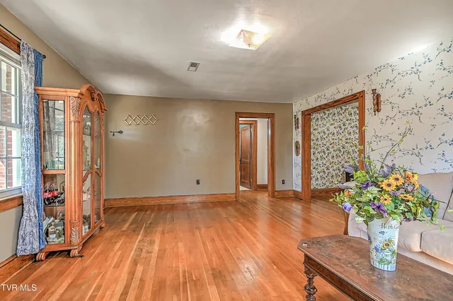 $199,900 | 101 Tween Hills Road, Bristol, TN 37620