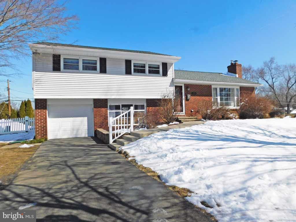 11 Rita Road Yardley, PA 19067 - Photo 2 of 32 Exterior Front