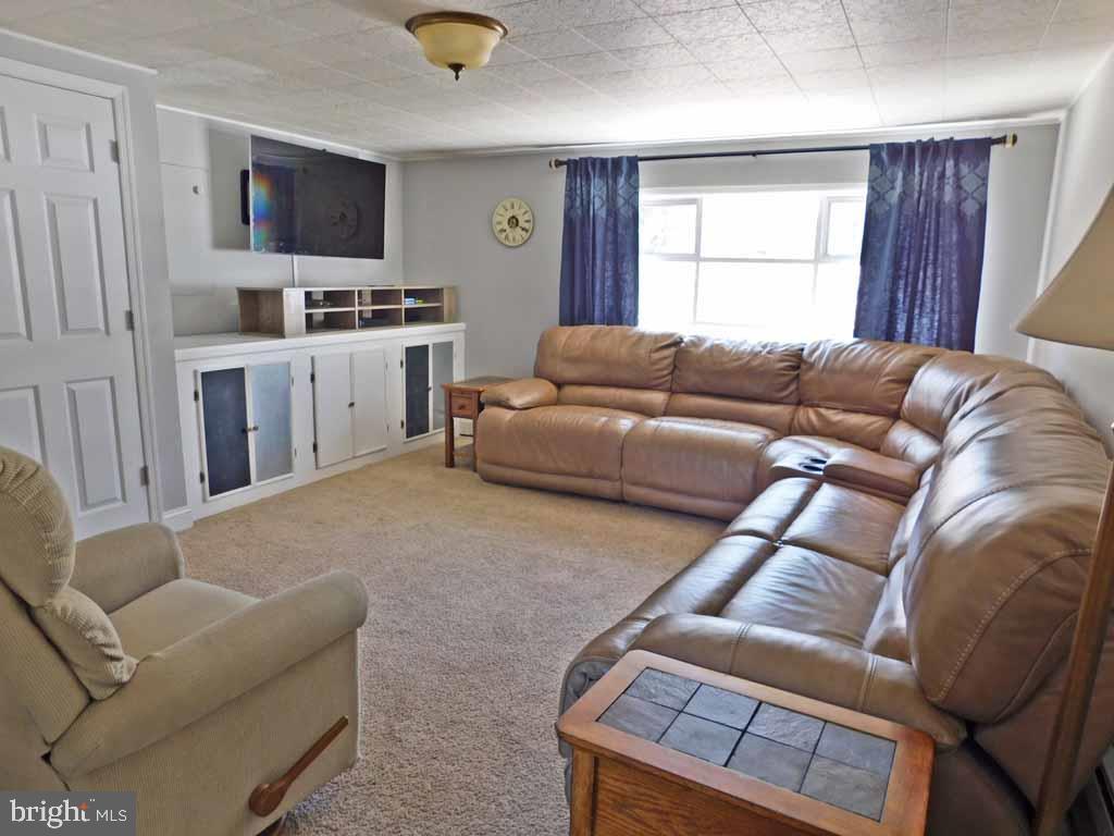 11 Rita Road Yardley, PA 19067 - Photo 12 of 32 Large Family Room
